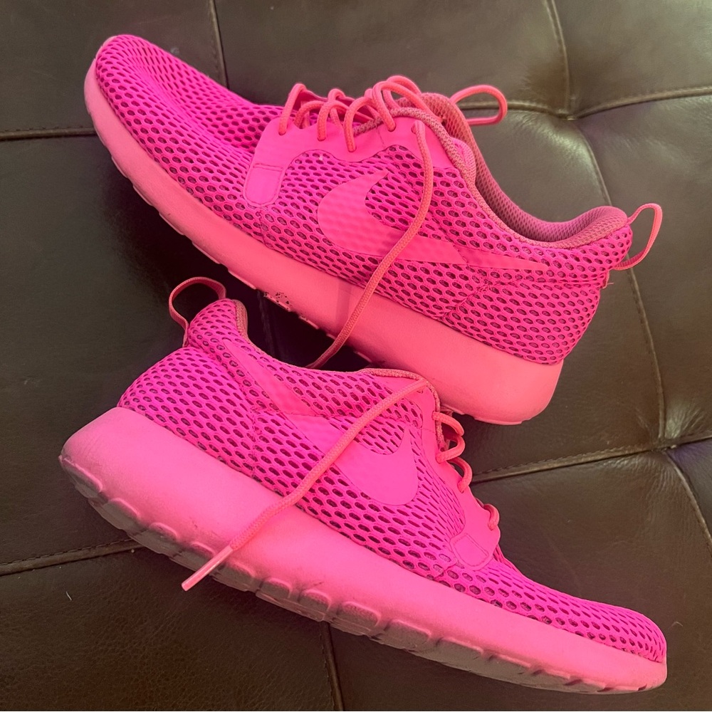 Nike Fuchsia Mesh Sneakers